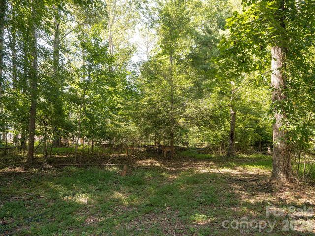 26 Audrey Lane, Asheville, NC 28806