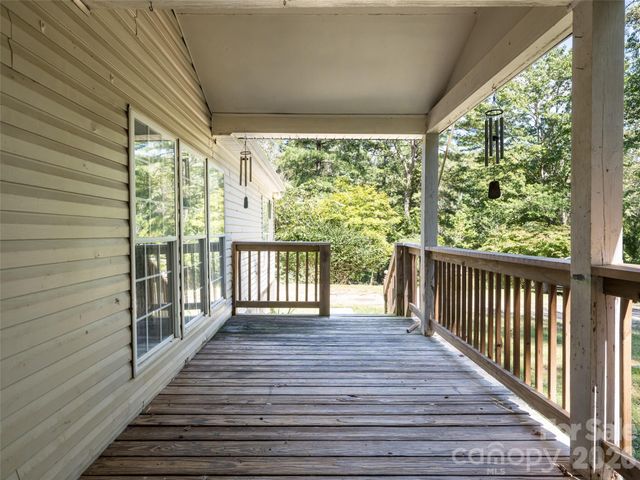 26 Audrey Lane, Asheville, NC 28806