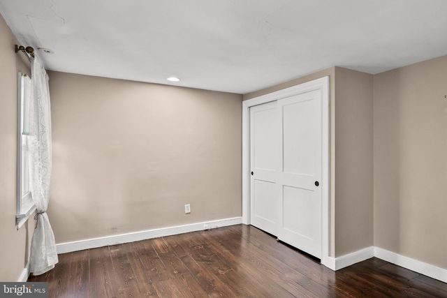 42 E 2ND ST, Moorestown, NJ 08057