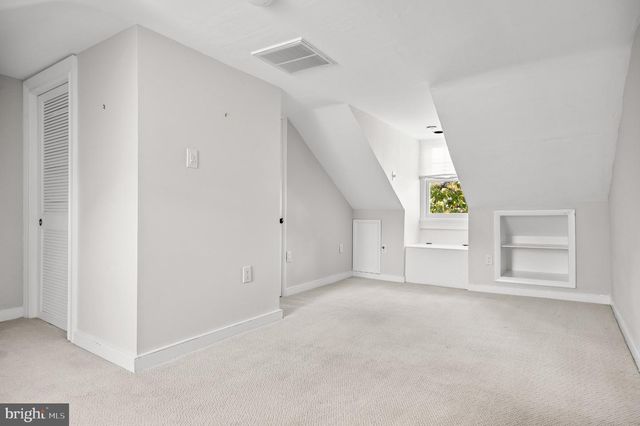 42 E 2ND ST, Moorestown, NJ 08057
