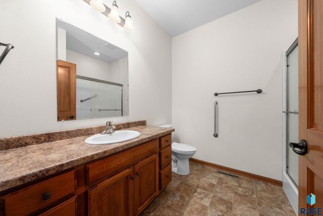 3000 W Stratton St Street, Sioux Falls, SD 57108