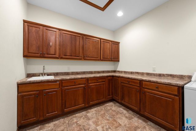 3000 W Stratton St Street, Sioux Falls, SD 57108