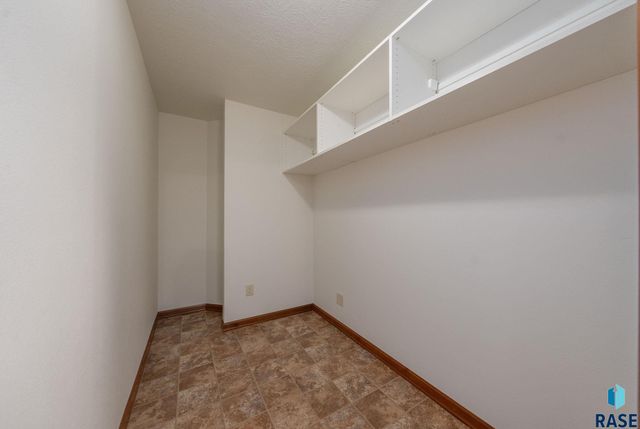 3000 W Stratton St Street, Sioux Falls, SD 57108