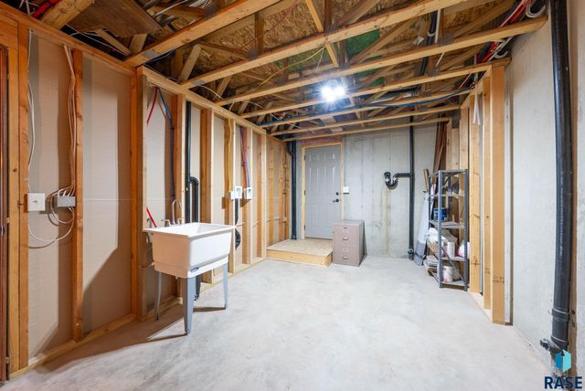 3000 W Stratton St Street, Sioux Falls, SD 57108