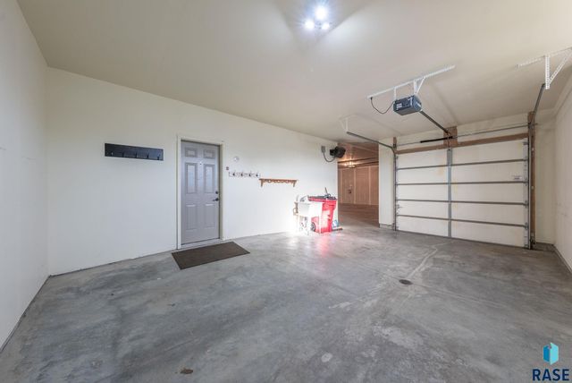 3000 W Stratton St Street, Sioux Falls, SD 57108