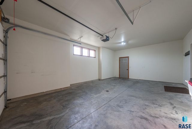 3000 W Stratton St Street, Sioux Falls, SD 57108