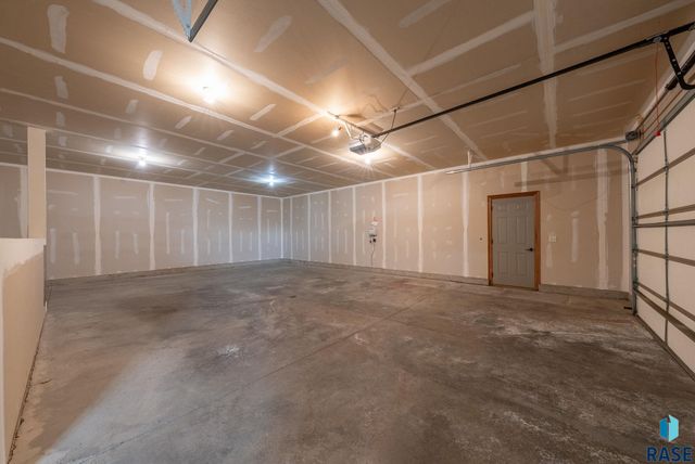 3000 W Stratton St Street, Sioux Falls, SD 57108