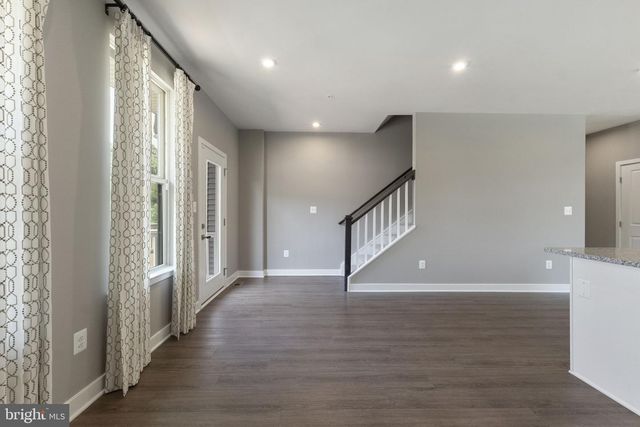 178 BETHLEHEM PL, Baltimore, MD 21225