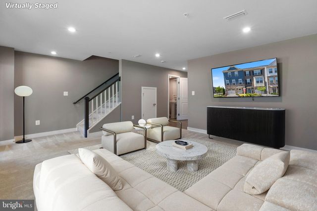 178 BETHLEHEM PL, Baltimore, MD 21225