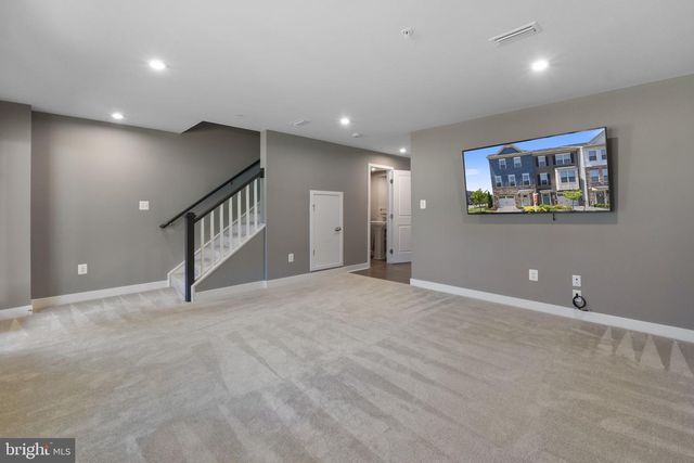 178 BETHLEHEM PL, Baltimore, MD 21225