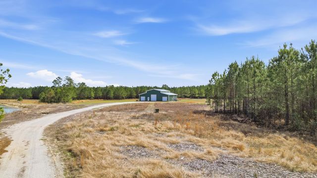 7299 Cartrette Rd., Aynor, SC 29511