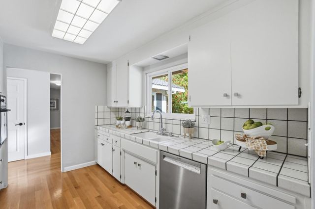 23349 Deerfield Road, Los Gatos, CA 95033