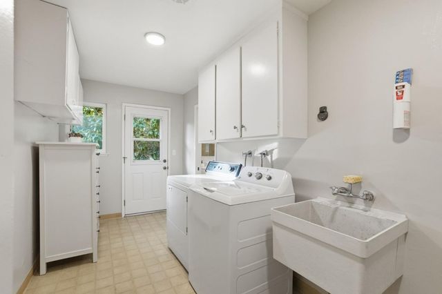 23349 Deerfield Road, Los Gatos, CA 95033