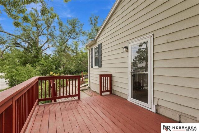 5941 Gillan Road, Lincoln, NE 68505