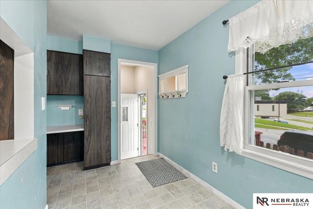 5941 Gillan Road, Lincoln, NE 68505