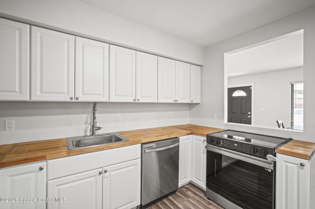 4665 Tuscarora Road, Titusville, FL 32780