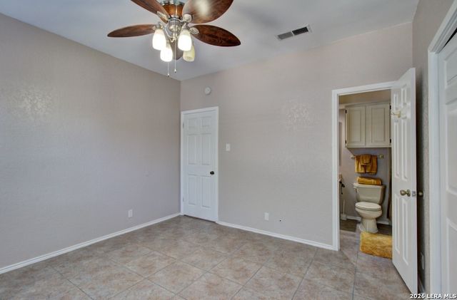 8633 Datapoint Dr Apt 260, San Antonio, TX 78229