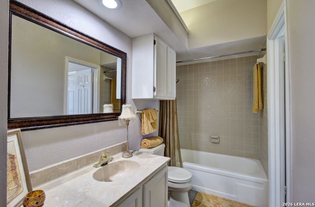 8633 Datapoint Dr Apt 260, San Antonio, TX 78229