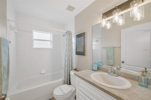 909 N MOBLEY STREET, Plant City, FL 33563