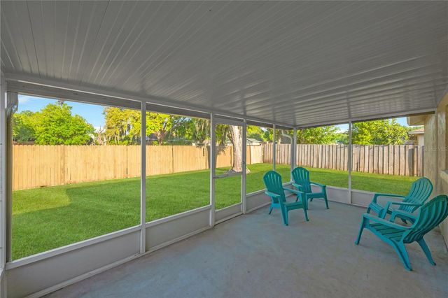 909 N MOBLEY STREET, Plant City, FL 33563