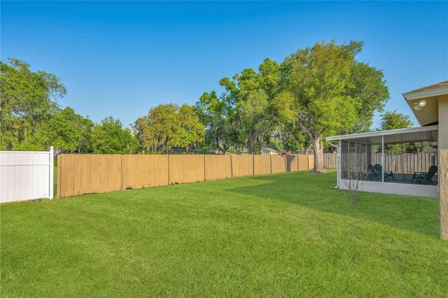 909 N MOBLEY STREET, Plant City, FL 33563