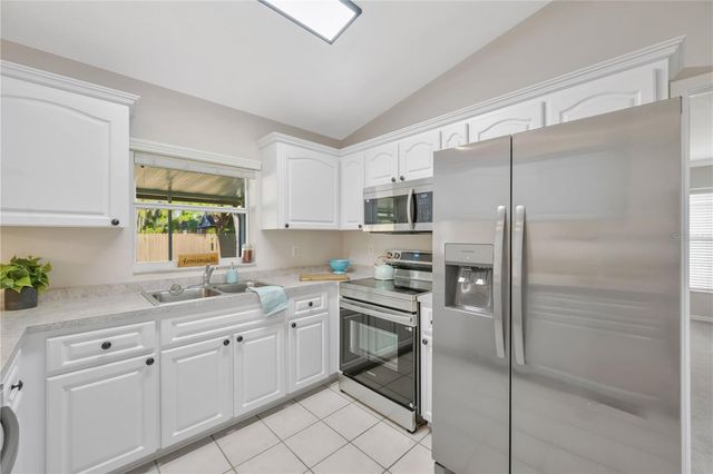 909 N MOBLEY STREET, Plant City, FL 33563