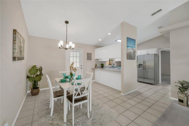 909 N MOBLEY STREET, Plant City, FL 33563