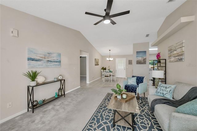 909 N MOBLEY STREET, Plant City, FL 33563