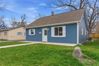2743 Henry Street, Lake Station, IN 46405