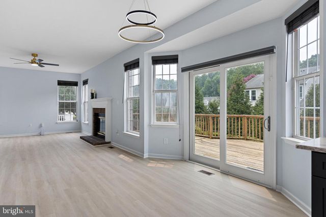 2 NETHY DR, Newark, DE 19711