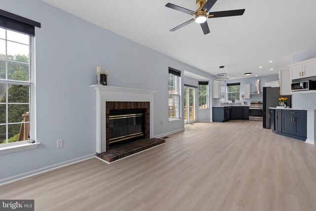 2 NETHY DR, Newark, DE 19711