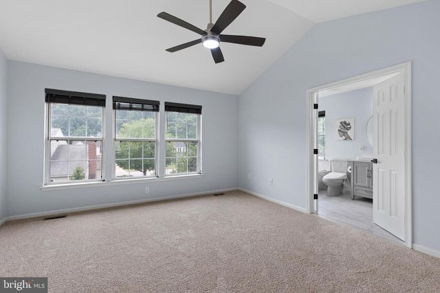 2 NETHY DR, Newark, DE 19711