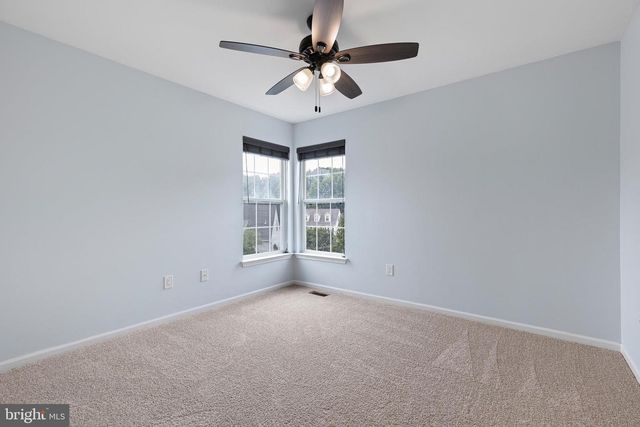 2 NETHY DR, Newark, DE 19711