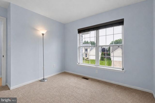 2 NETHY DR, Newark, DE 19711