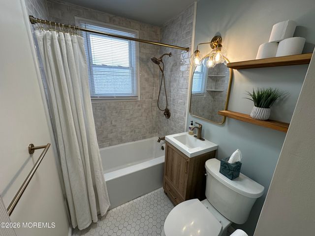 26 Belshaw Avenue, Eatontown, NJ 07724