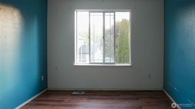 651 Milwaukee Boulevard S, Pacific, WA 98047