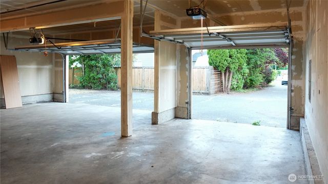651 Milwaukee Boulevard S, Pacific, WA 98047