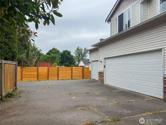 651 Milwaukee Boulevard S, Pacific, WA 98047