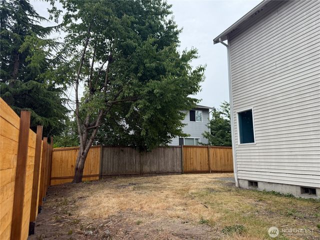 651 Milwaukee Boulevard S, Pacific, WA 98047