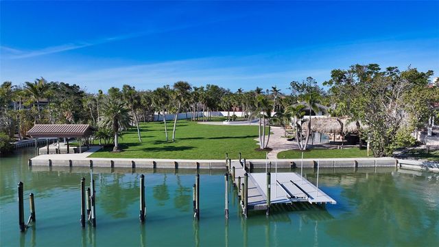 684 FREELING DRIVE, Sarasota, FL 34242