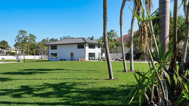 684 FREELING DRIVE, Sarasota, FL 34242
