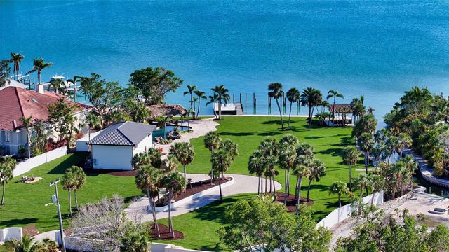 684 FREELING DRIVE, Sarasota, FL 34242