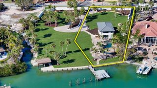 684 FREELING DRIVE, Sarasota, FL 34242