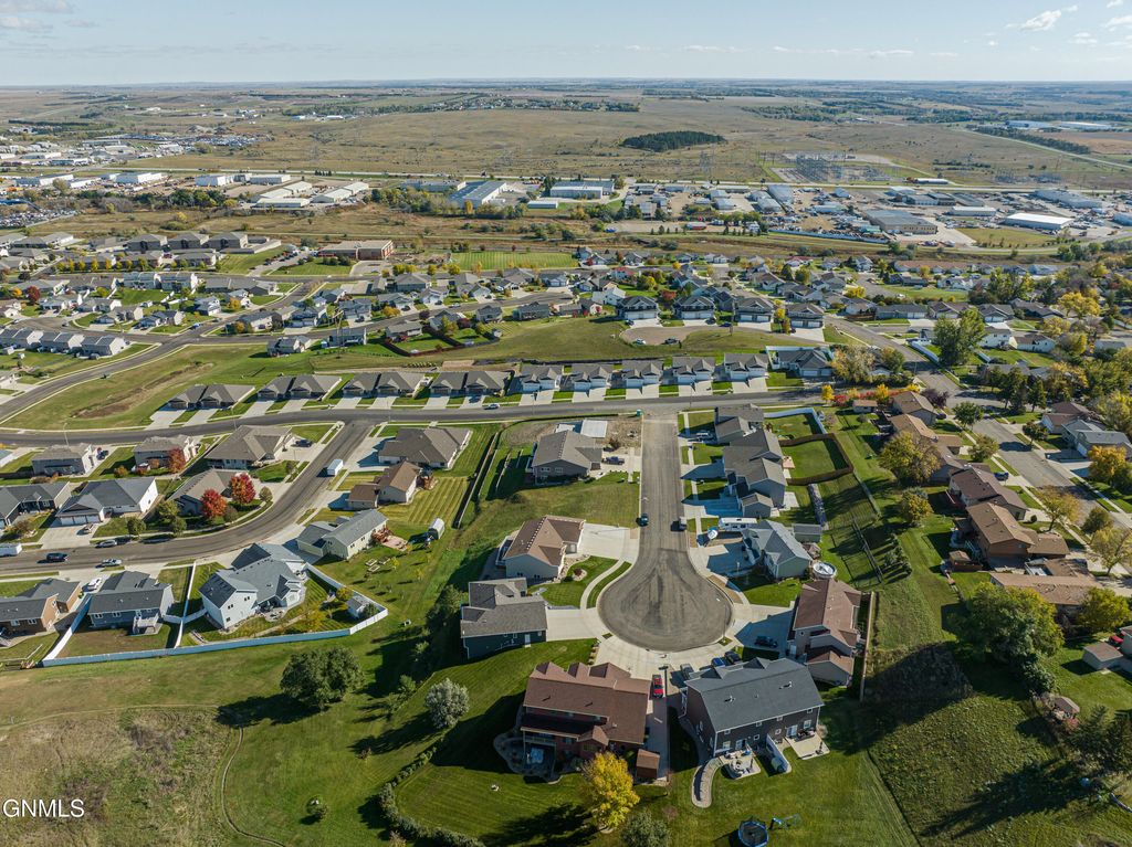 3218/3220 Eastside Place, Bismarck, ND 58501 photo 5