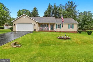 32 TALISMAN DR, Martinsburg, WV 25403
