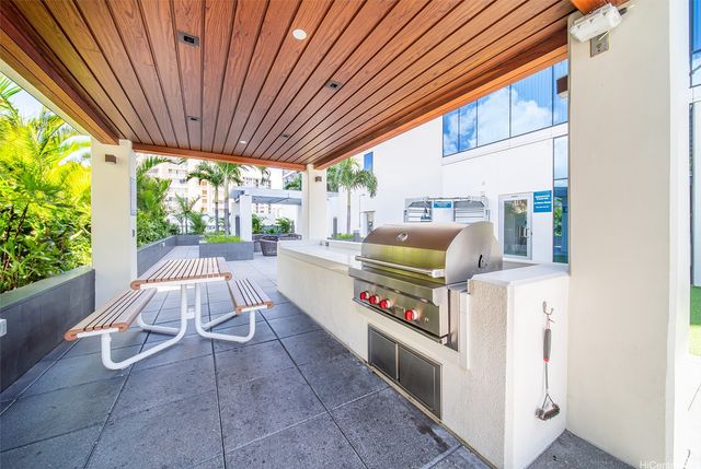 629 Keeaumoku Street 2911, Honolulu, HI 96814