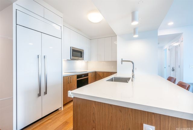 629 Keeaumoku Street 2911, Honolulu, HI 96814