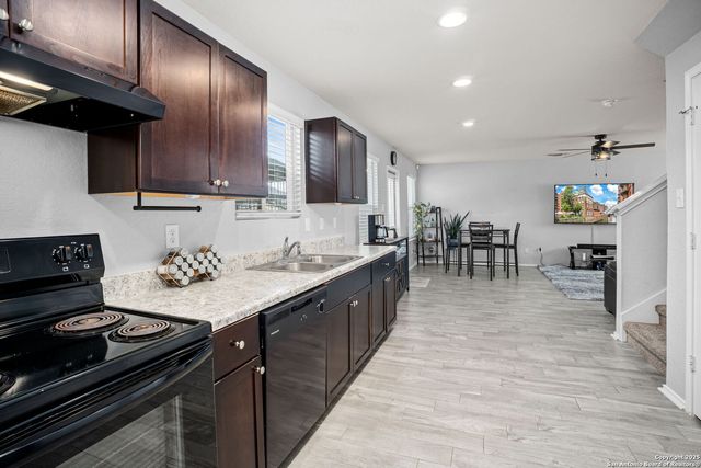 11715 Blackmore Leap, San Antonio, TX 78245