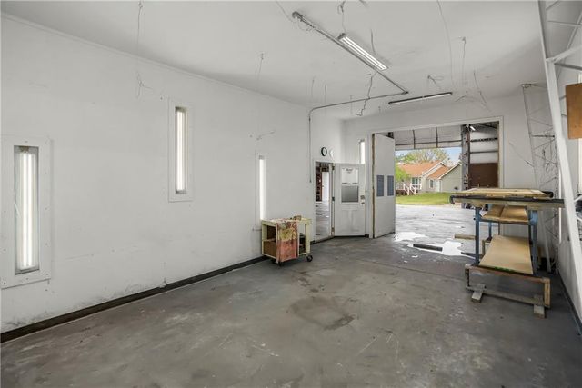 19555 K 68 Highway, Paola, KS 66071
