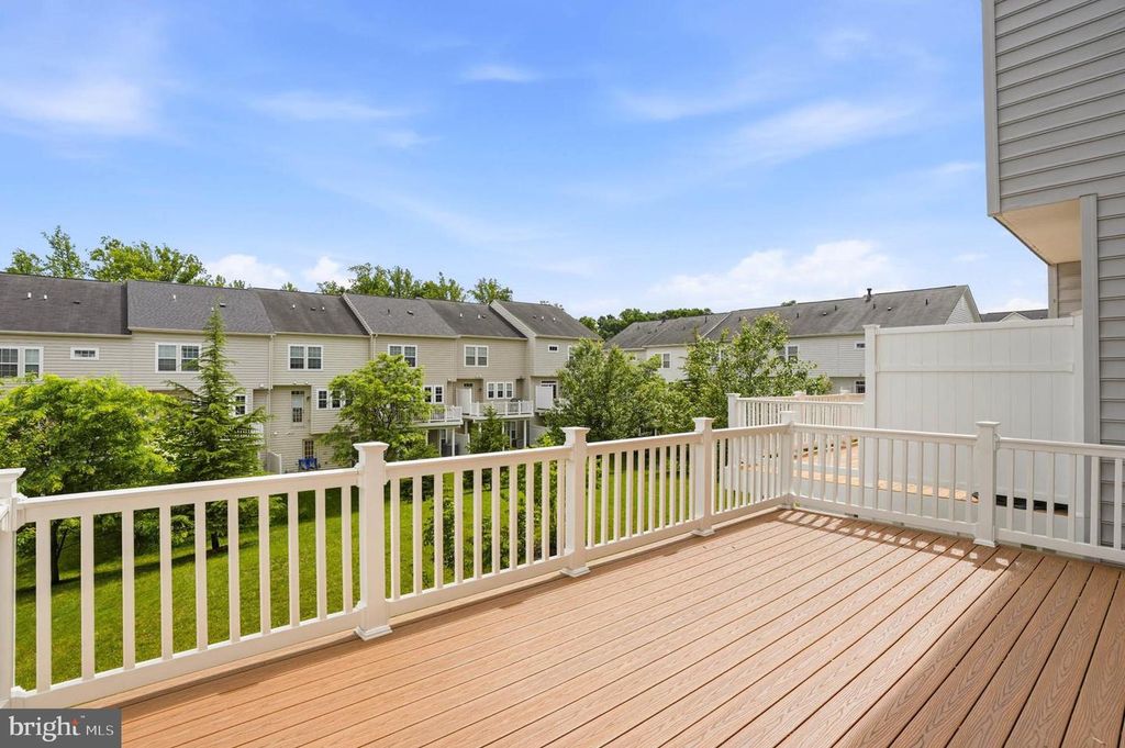 Image 34 of property listing at 9817 SOLAR CRSE, Laurel, MD 20723